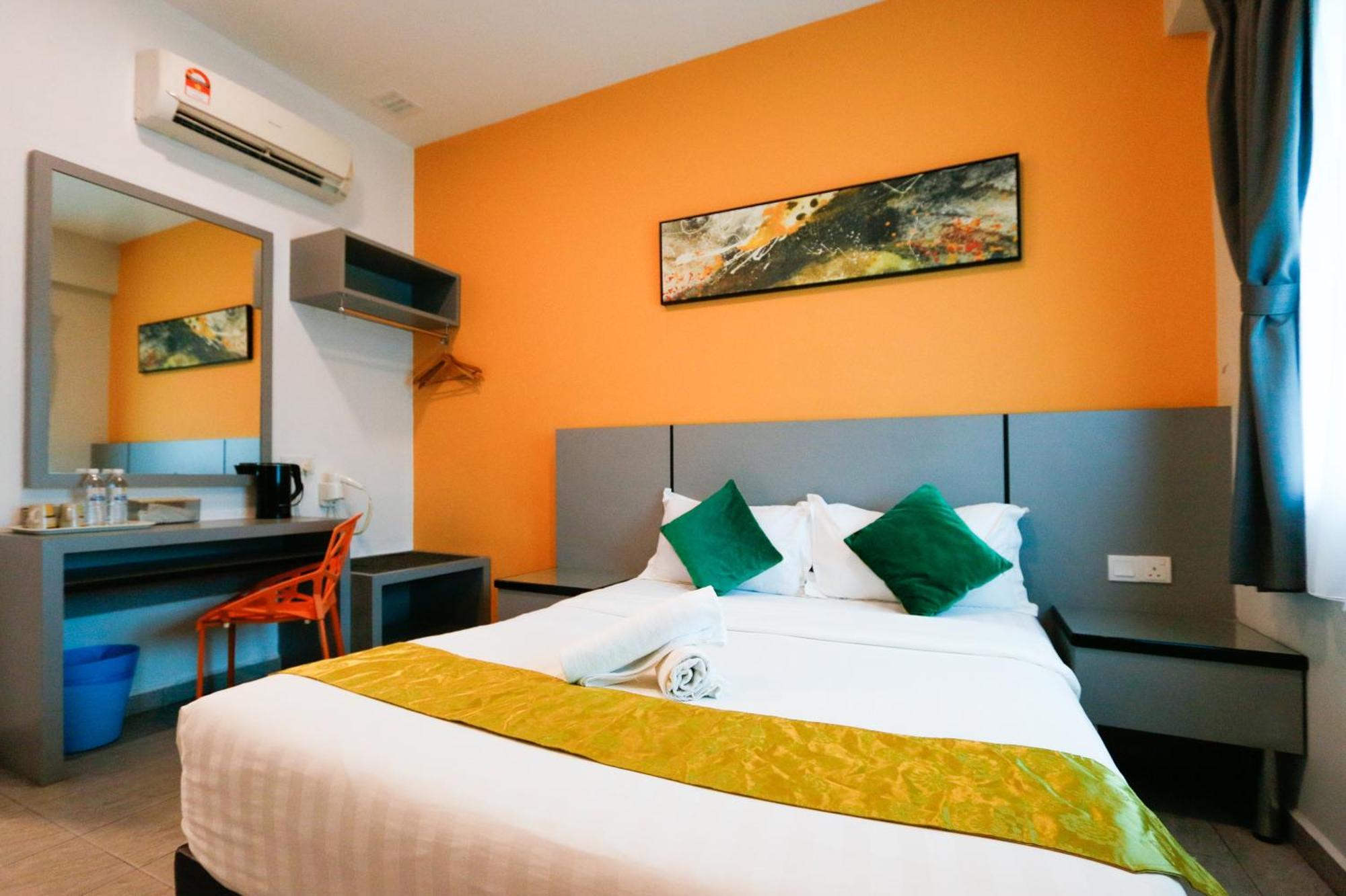 Travelland Hotel